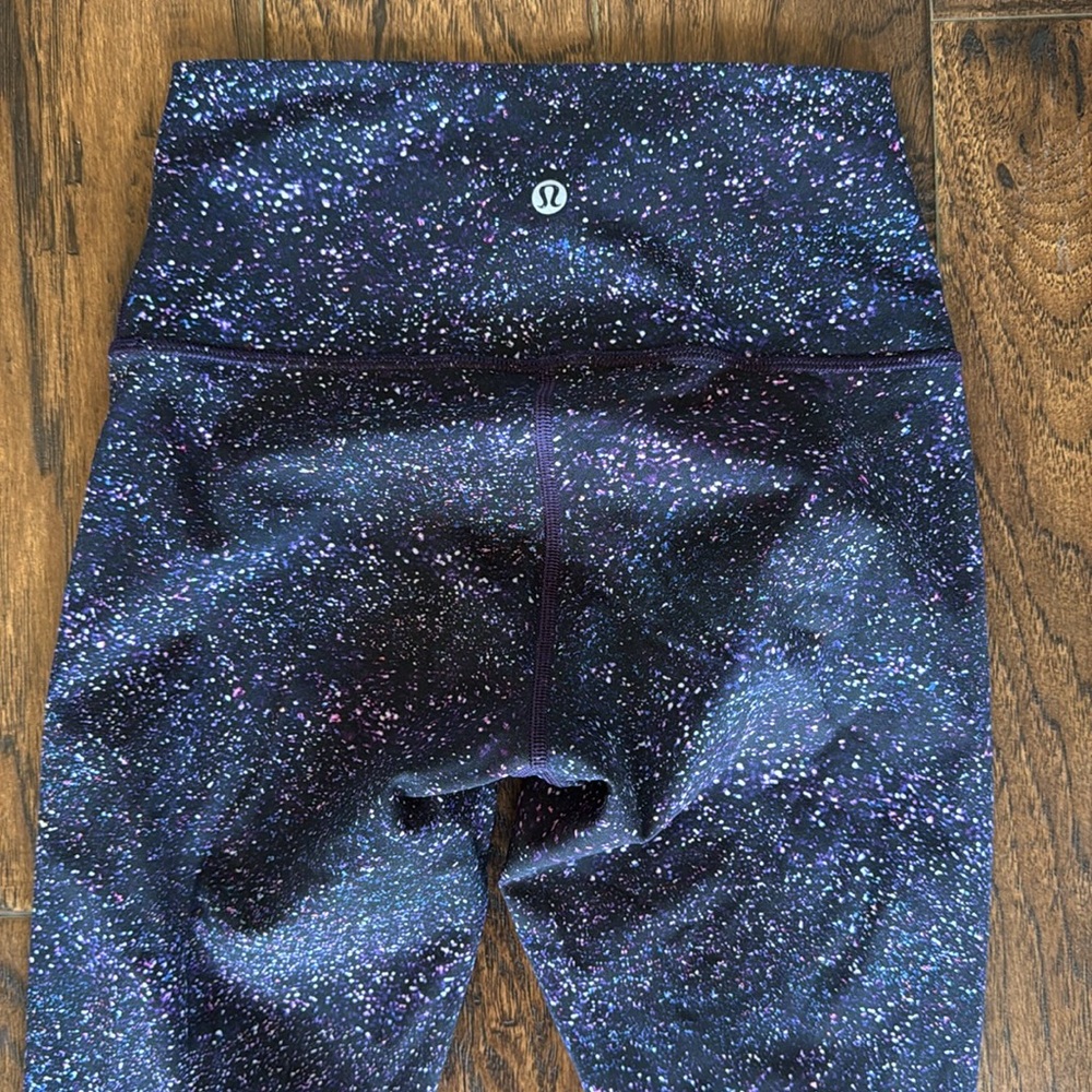 Lululemon Wunder Under high rise leggings, size 4 - Picture 10 of 11